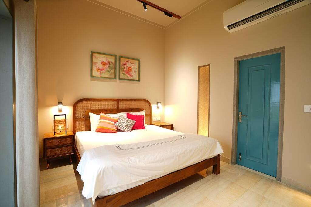 Apartment The Bodhi, 5bhk Apt, *
