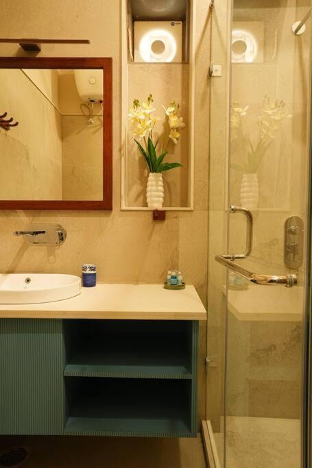 Apartment The Bodhi, 5bhk Apt,