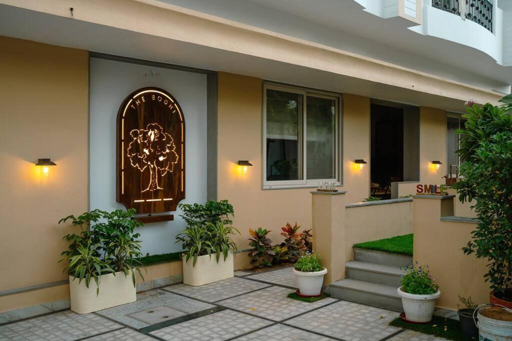 Apartment The Bodhi, 5bhk Apt, *
